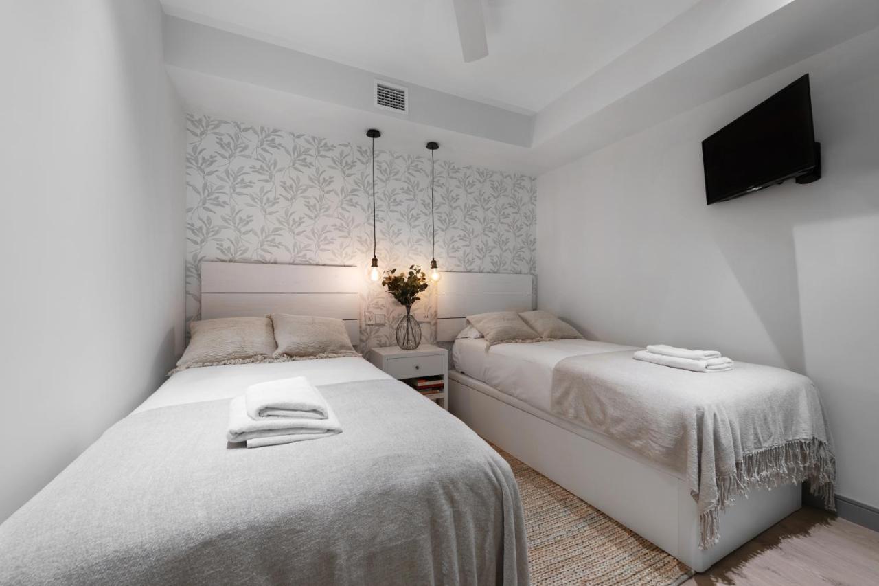 2 Bedrooms 1 Bathroom Furnished - Justicia - Executive Style - Mintystay Madri Exterior foto